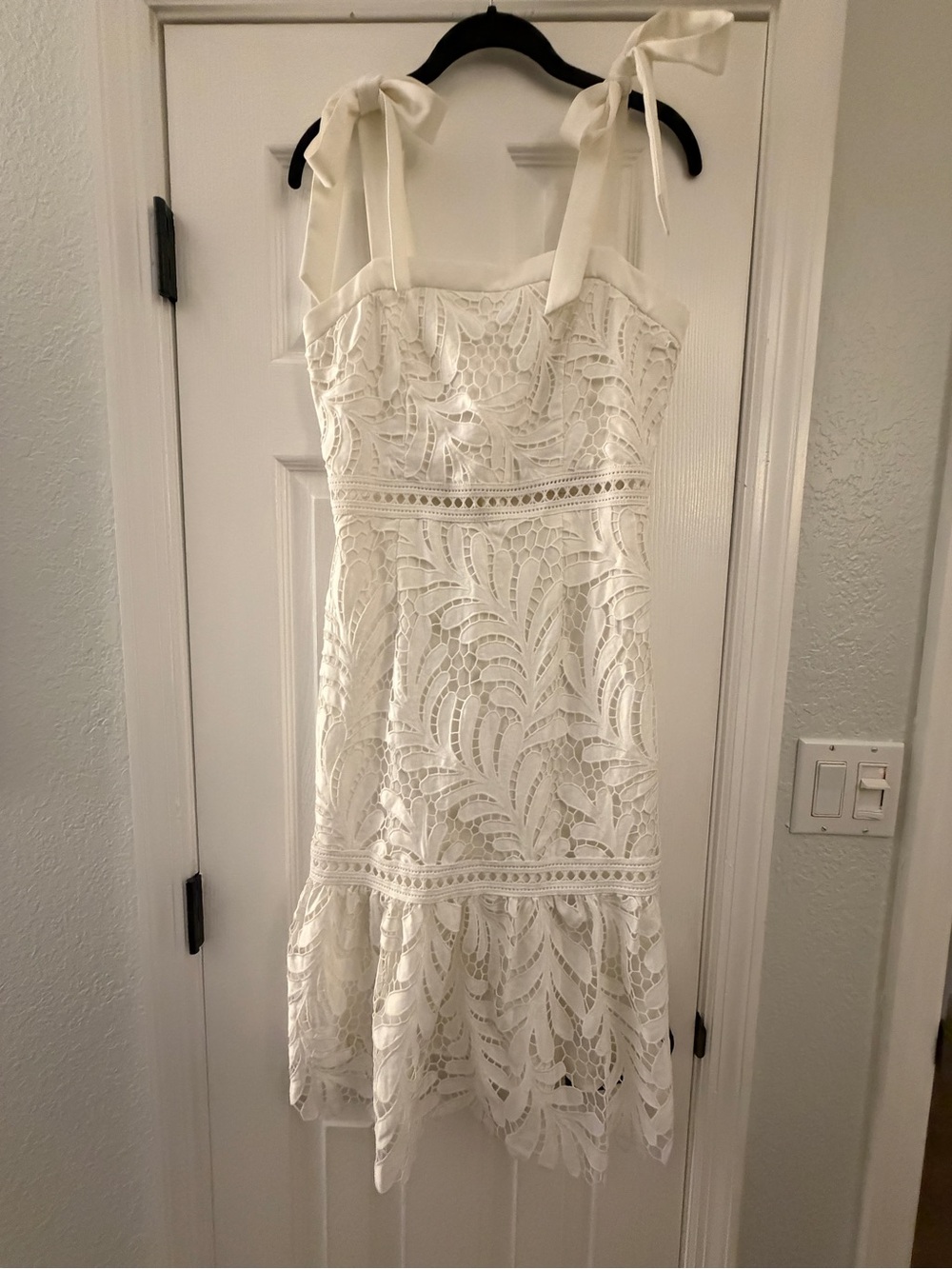 Adelyn Rae White Lace Tie-Shoulder Mini Dress